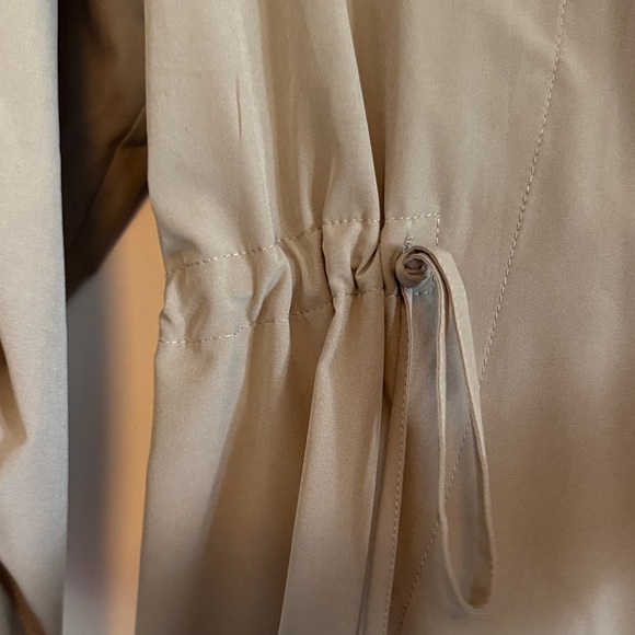 Tan Jacket - Picture 5 of 7